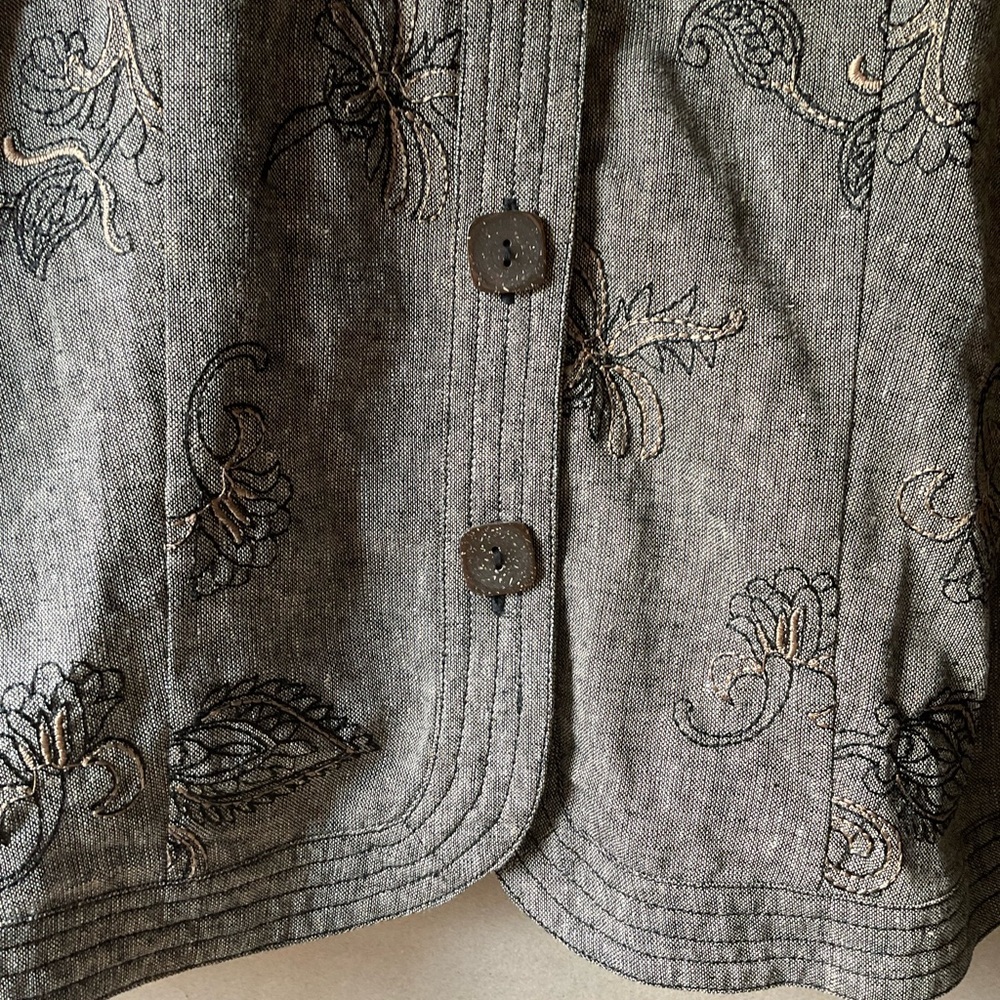 R Q T jacket. Embroidered. Linen blend. Gray. Size 14 - Picture 3 of 12